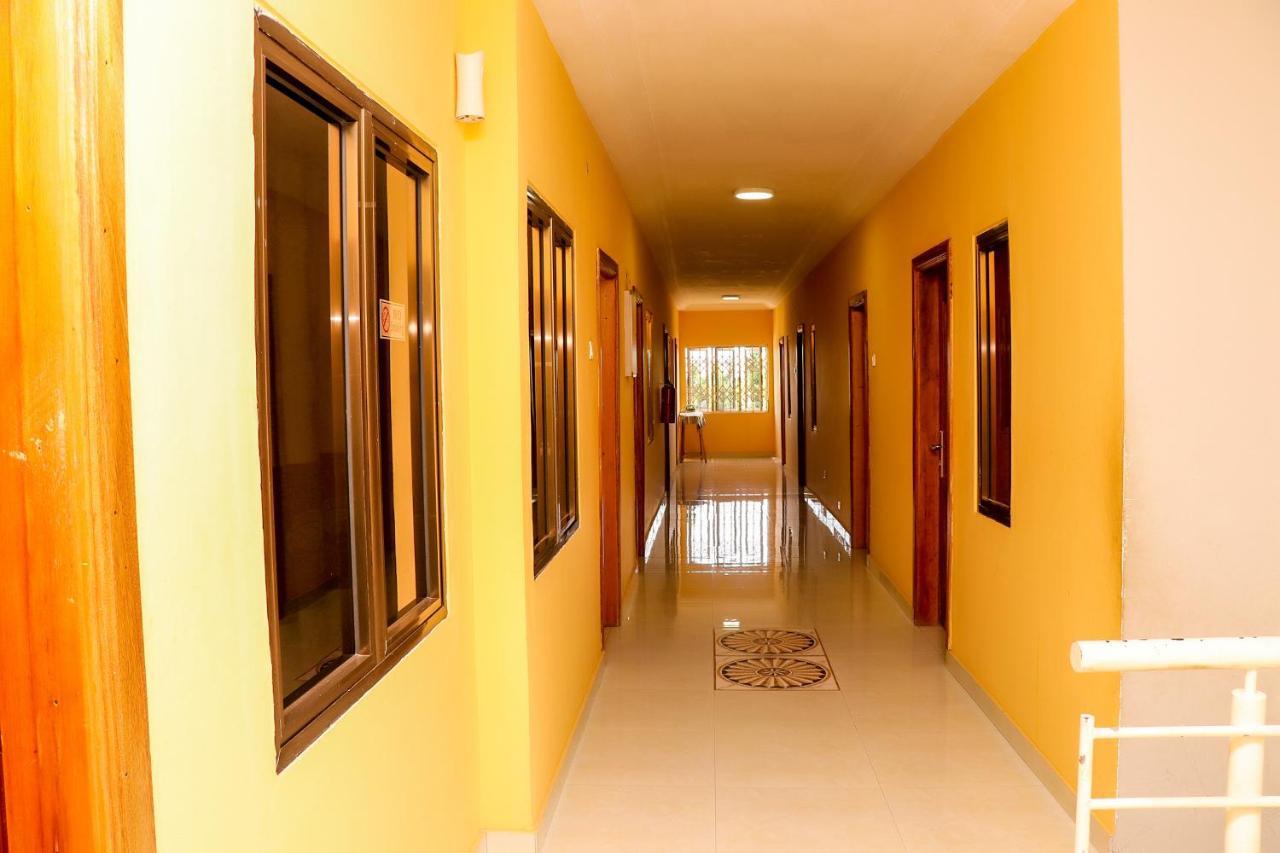 Bonsukoda Lodge Madina 외부 사진