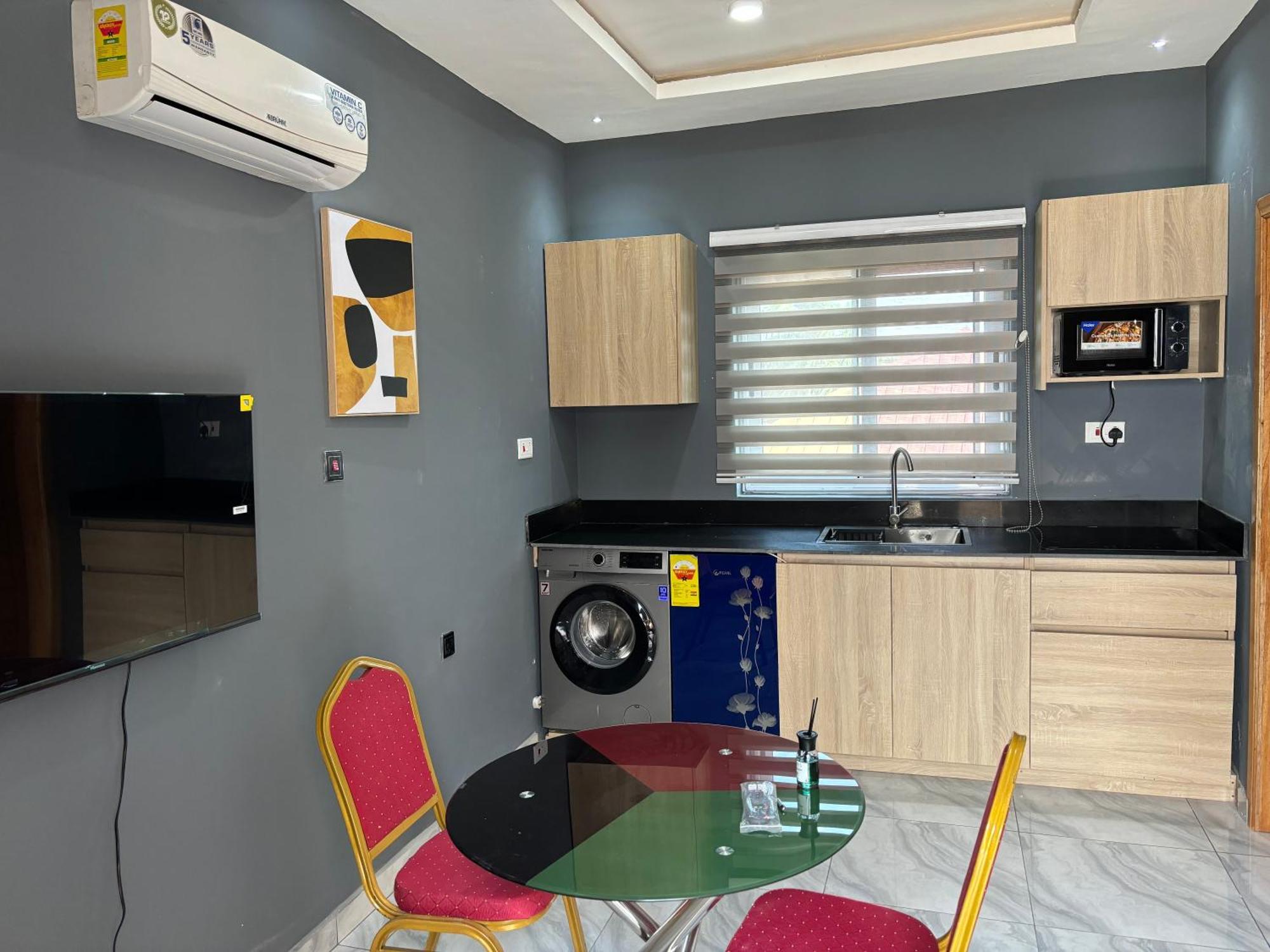 Bonsukoda Lodge Madina 외부 사진