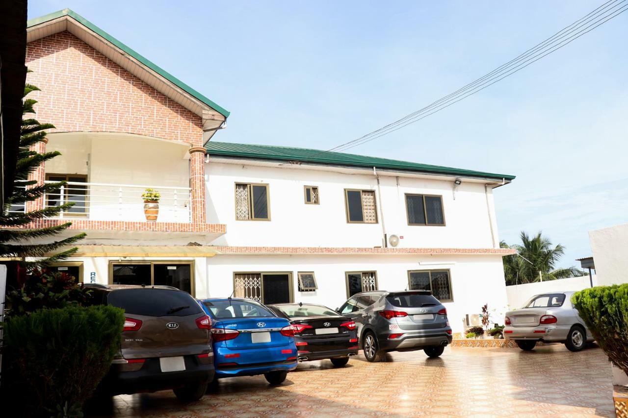 Bonsukoda Lodge Madina 외부 사진